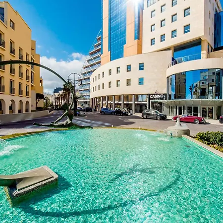 St. Julians Portomaso Marina Antique Apartment *