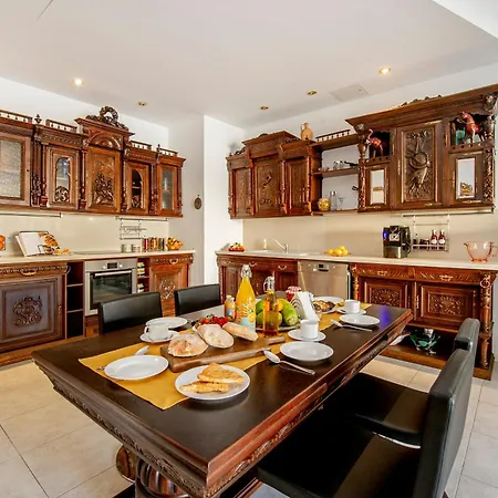 St. Julians Portomaso Marina Antique