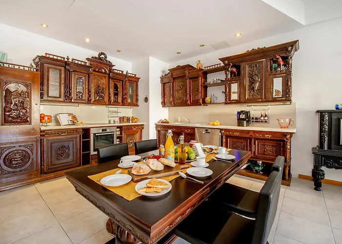 St. Julians Portomaso Marina Antique