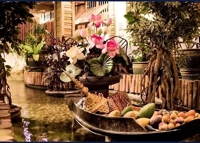 St. Julians Portomaso Marina Antique *