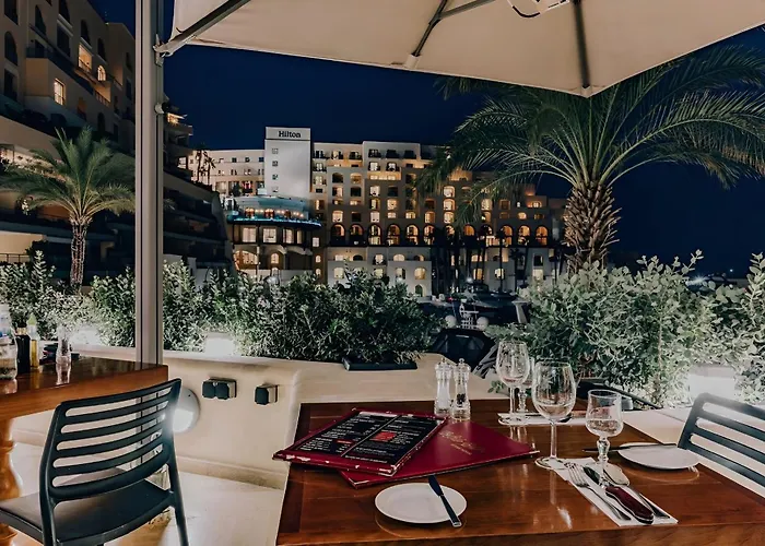 St. Julians Portomaso Marina Antique *