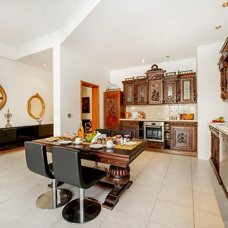 Apartament St. Julians Portomaso Marina Antique