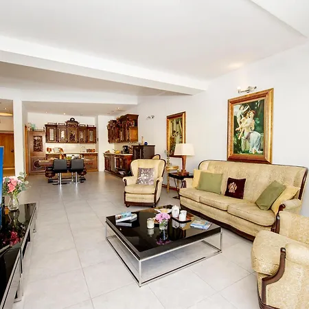 Apartament St. Julians Portomaso Marina Antique